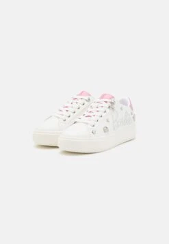 Barbie X Aldo Sneakers - Baskets Basses - Pink -Magasins Sélectionnés De Mode Pour Femmes 02570e5f915848d9a2b45b8bd1776811 scaled