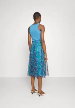 MAX & Co. Cicala - Jupe Plissée - Light Blue -Magasins Sélectionnés De Mode Pour Femmes 02653393175243c0b4b4a455c4345b62 scaled