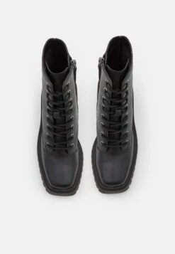 Steve Madden Bottines - Black -Magasins Sélectionnés De Mode Pour Femmes 214224c1e4aa4493abaafa241794f85d scaled