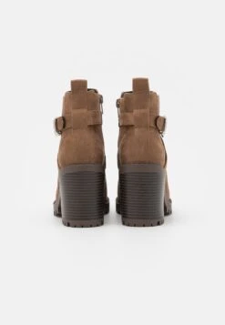 Bottines À Talons Hauts - Taupe -Magasins Sélectionnés De Mode Pour Femmes 2eb63bf33bc64232b4616649422421c0 scaled