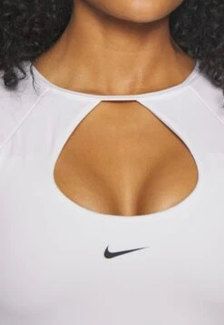 Nike Performance Bra Crop - T-Shirt À Manches Longues - White/Black -Magasins Sélectionnés De Mode Pour Femmes 332b873a944241b5b99fd137052acfa5 scaled