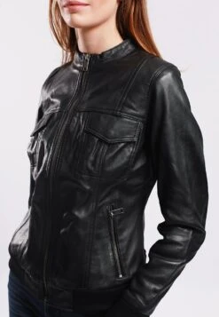 Lee Cooper Leather Jacket With Round Collar - 2 Zipped Side Pockets - - Veste En Cuir - Black -Magasins Sélectionnés De Mode Pour Femmes 3af0732f8b234624ab699b2a3530ee3b