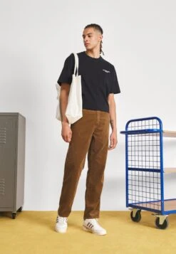 Adidas Originals Forum Unisex - Baskets Basses - Core White/Chalky Brown/Taupe -Magasins Sélectionnés De Mode Pour Femmes 3f132caab8144541b64599b79c26627d scaled