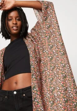 Even&Odd Veste Légère - Red -Magasins Sélectionnés De Mode Pour Femmes 43d9cfdc31774a99b2e96d2dc6161233 scaled