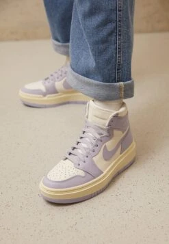 Air Jordan 1 Elevate Mid - Baskets Montantes - Sail/Titanium/Coconut Milk -Magasins Sélectionnés De Mode Pour Femmes 4d5d1676bfb342a0ad55b1970b0ef13f scaled
