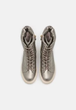 Tamaris Bottes De Neige - Champagne -Magasins Sélectionnés De Mode Pour Femmes 5b4d5589127e4b0fae048803ea2d49d6 scaled