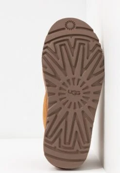 Ugg Neumel - Boots À Talons - Chestnut -Magasins Sélectionnés De Mode Pour Femmes 70969a2ac1944a81a2eeb360eb7eeb28