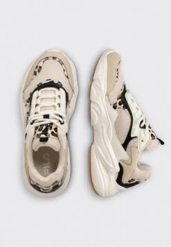 Fila Footwear Collene Cb Wmn - Baskets Basses - Turtledove Leopard -Magasins Sélectionnés De Mode Pour Femmes 71c9cac5490c468da031e916f6c3c392 scaled