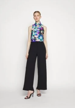 Anna Field Débardeur - Blue/Purple -Magasins Sélectionnés De Mode Pour Femmes 820dd5675b0445cda5541c384bfca929 scaled