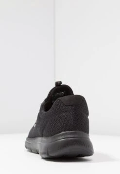 Summits Wide Fit - Baskets Basses - Black 12 Summits Wide Fit - Baskets Basses - Black -Magasins Sélectionnés De Mode Pour Femmes 92eced107e9d429ca5d03fa30f9728ad