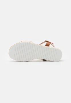 Anna Field Comfort - Espadrilles - Gold 10 Anna Field Comfort - Espadrilles - Gold -Magasins Sélectionnés De Mode Pour Femmes 9cdecdd636f74a9b9dfc3cc1df9c106c scaled