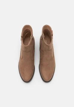 Anna Field Santiags - Taupe 11 Anna Field Santiags - Taupe -Magasins Sélectionnés De Mode Pour Femmes a27a1f08f782446aaa2e549d712123fa scaled