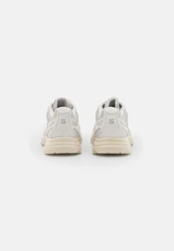 Salomon X Mission 4 - Baskets Basses - Lunar Rock/Rainy Day/Blazing Orange -Magasins Sélectionnés De Mode Pour Femmes a9dafa62fdef41a3b5b957de96753c1d scaled