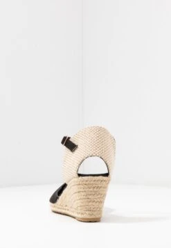 Escarpins Compensés - Black -Magasins Sélectionnés De Mode Pour Femmes ba5430fa9b43405a805aad38354d4bd2