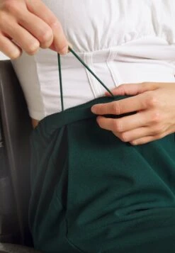 Anna Field Pantalon Classique - Dark Green -Magasins Sélectionnés De Mode Pour Femmes f8588d549be548a9a1056dbcb502b984 scaled